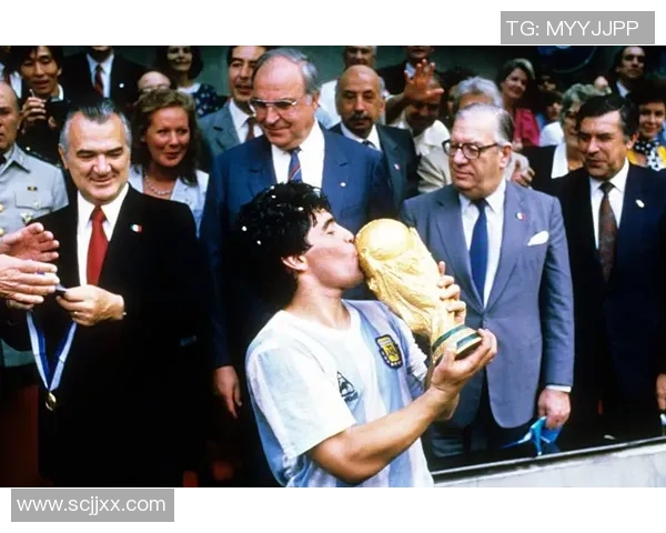 马拉多纳传奇人生：从草根球员到世界足球之王的伟大征程